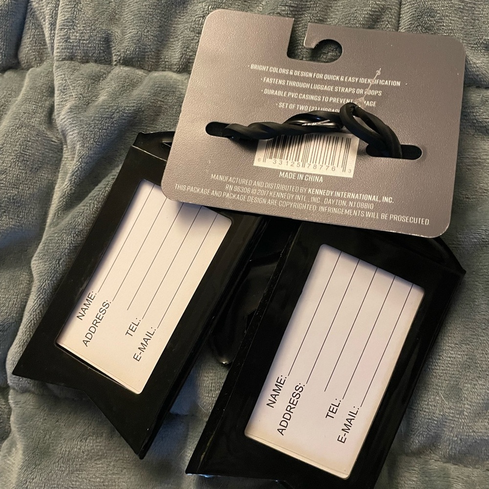 Black and Pink Luggage Tags - Picture 2 of 2